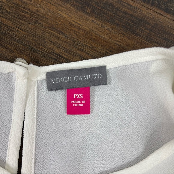 Vince Camuto Ruffle Cold Shoulder Ivory New Size XS Petite - Picture 4 of 5